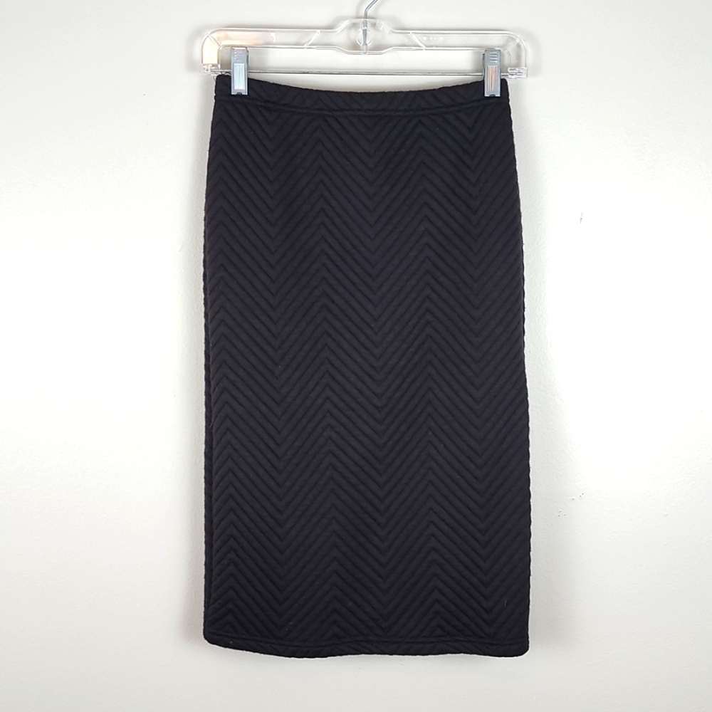 SzXS Carmen Marc Valvo Black Quilted Skirt